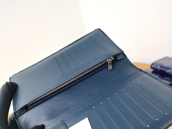 LVコピーウォレット角部分ディテール